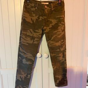 Levi's Camouflage Skinny Jeans